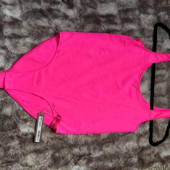 Skims Essential scoop neck bodysuit - Picture 5 of 7